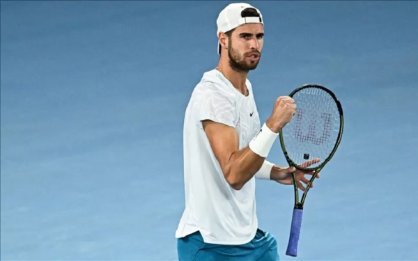 Карен Хачанов находится в Дубае, пока он не вылетел на турниры в США