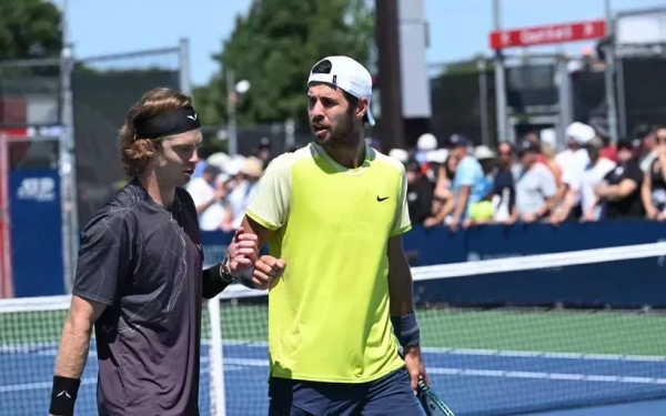 Индиан-Уэлсс (ATP). Андрей Рублёв и Карен Хачанов пробились в четвертьфинал парного разряда