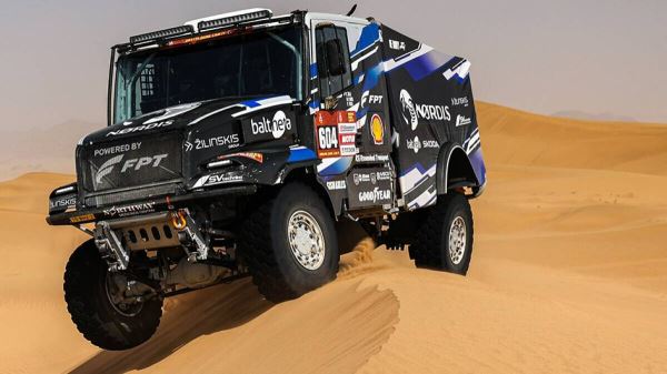 Экипаж литовца Жалы стал победителем «Дакара» в зачете грузовиков, Аль‑Аттия выиграл ралли‑марафон шестой раз в карьере