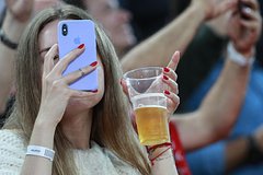 Пиво отказались возвращать на российские стадионы