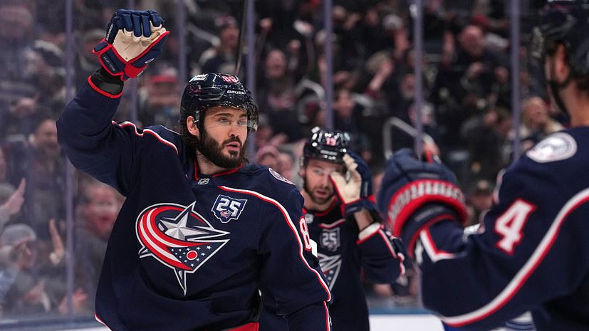 Марченко признан первой звездой игрового дня НХЛ