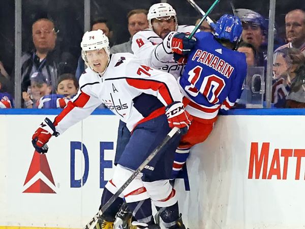 Несостоявшиеся сделки российских игроков и уход друга Овечкина. Что произошло в дедлайн НХЛ?