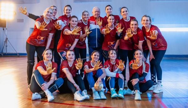 Накануне гала-матча: совместная тренировка, командный просмотр и съемки документального фильма