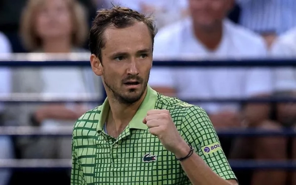 Индиан-Уэллс (ATP). Даниил Медведев вышел в четвертьфинал «Мастерса»